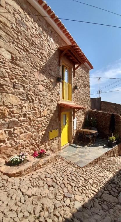 Casa Vinte & Cinco Alojamento Local Penha Garcia Exterior foto